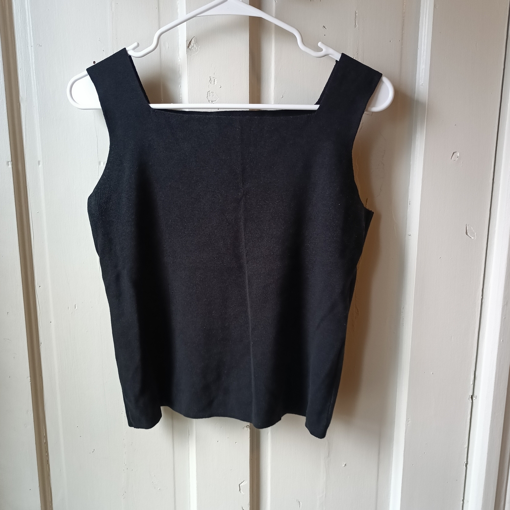 Elegant Black Sleeveless Top